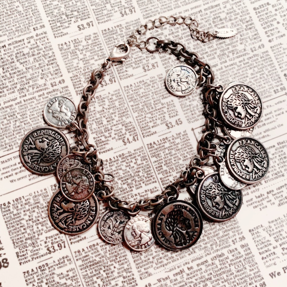 ✨NEW✨ Arm of Charm 🍀